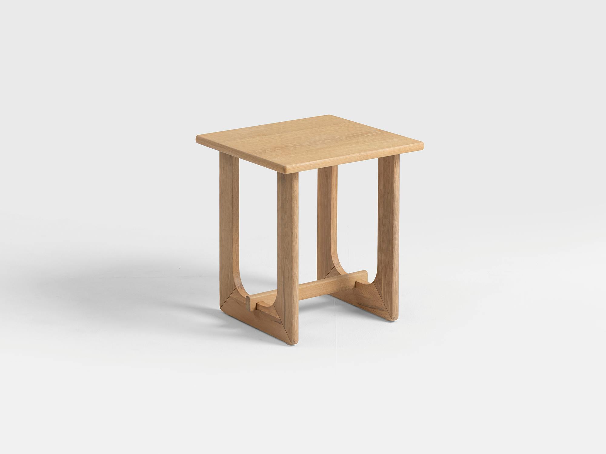 Arch sidetable