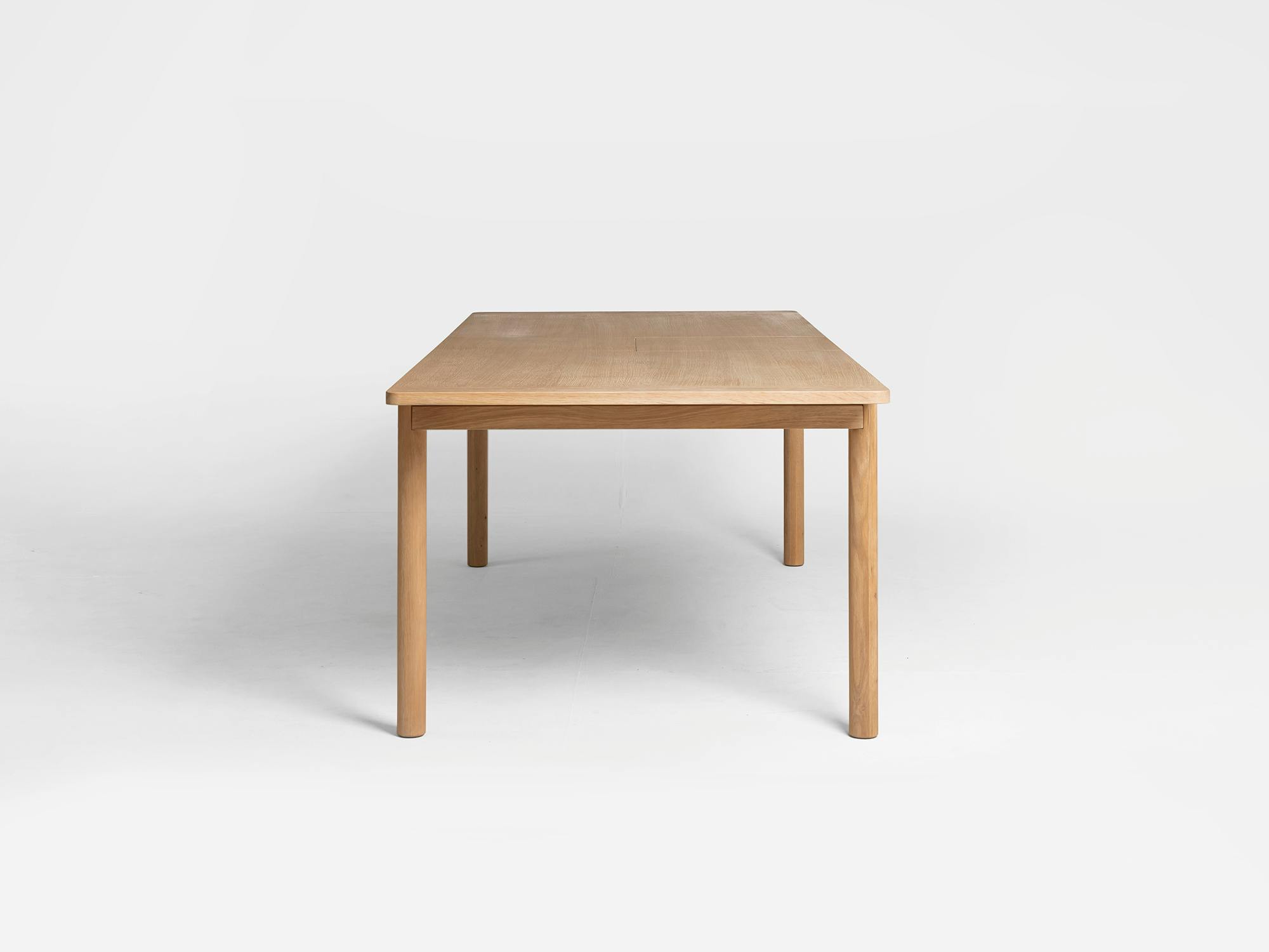 Whistler Dining table extendable - Image 3